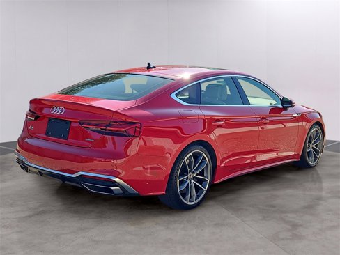 Used 2022 Audi A5 2.0T Premium Plus w/ Premium Plus image 4