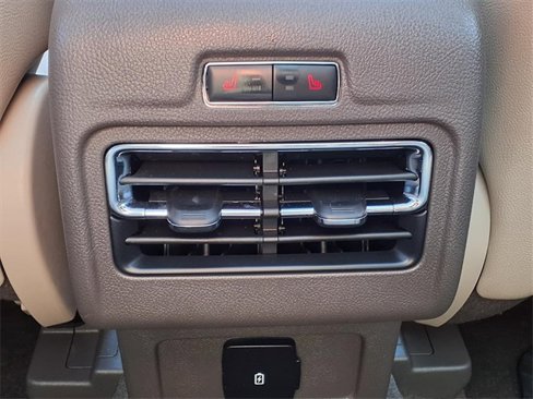 Used 2020 Lincoln Corsair Reserve w/ Equipment Group 201A image 11