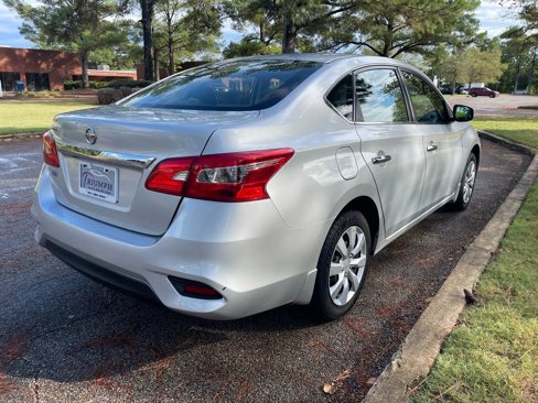 Used 2019 Nissan Sentra S image 5