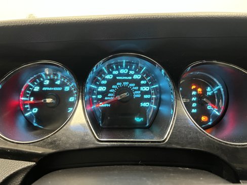 Used 2010 Ford Taurus Limited image 24