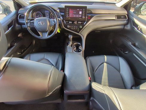 Used 2021 Toyota Camry SE image 28