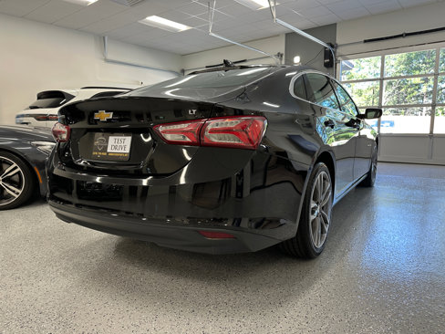 Used 2021 Chevrolet Malibu LT image 9