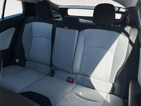Used 2017 Toyota Prius Two image 10
