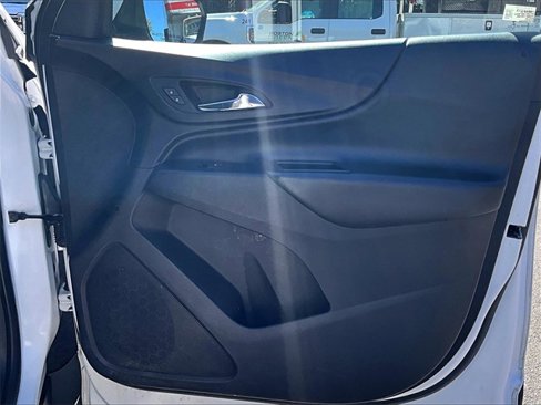 Used 2019 Chevrolet Equinox LT image 19