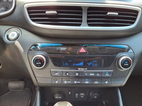 Used 2021 Hyundai Tucson Sport image 19
