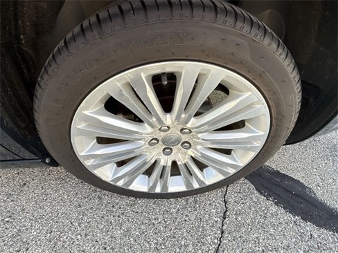 Used 2014 Chrysler 300 C image 33