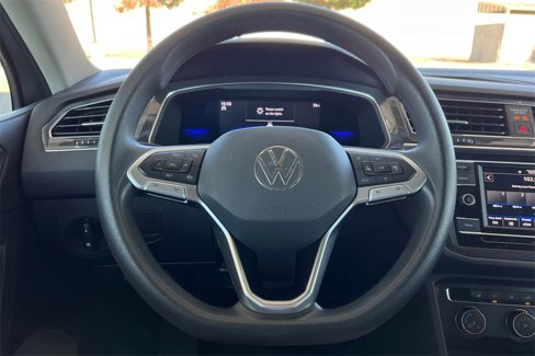 Used 2022 Volkswagen Tiguan S image 31