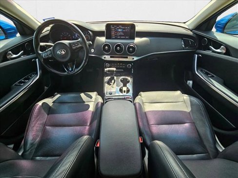 Used 2018 Kia Stinger image 14