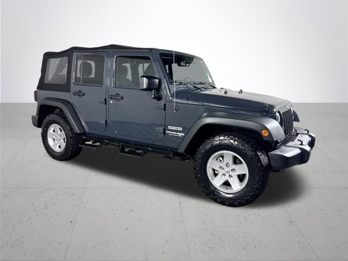 Used 2018 Jeep Wrangler Unlimited Sport S image 4