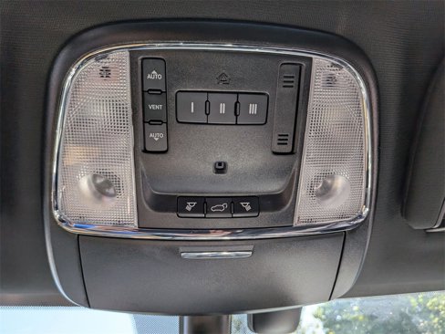 Certified 2020 Jeep Grand Cherokee Limited w/ Premium Lighting Group image 19