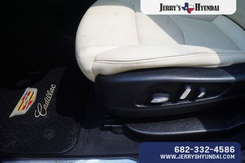 Used 2018 Cadillac XT5 Premium Luxury image 18