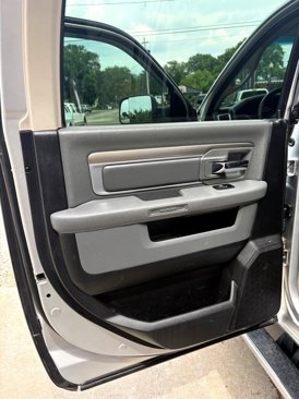 Used 2015 RAM 3500 Big Horn image 15