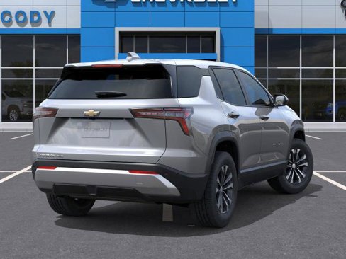New 2026 Chevrolet Equinox LT w/ LPO, Floor Liner Package image 4