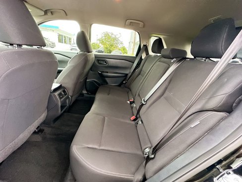 Used 2024 Nissan Rogue S image 23