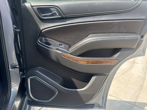 Used 2019 Chevrolet Tahoe LS image 11