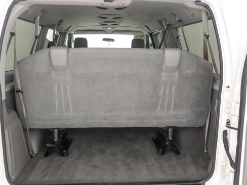 Used 2011 Ford E-350 and Econoline 350 XLT image 12
