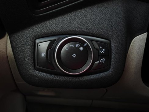 Used 2015 Ford C-MAX SEL w/ Equipment Group 302A image 76