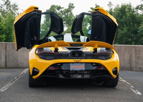 New 2025 McLaren 750S image 10