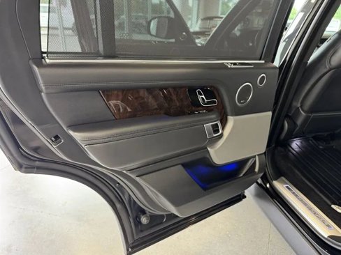 Used 2018 Land Rover Range Rover Long Wheelbase Supercharged image 21