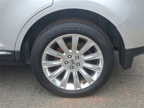 Used 2013 Lincoln MKX AWD image 8