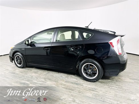 Used 2015 Toyota Prius Four image 10