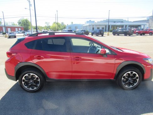 Used 2023 Subaru Crosstrek 2.0i Premium image 7