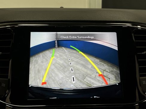 Certified 2021 Jeep Grand Cherokee Limited image 11