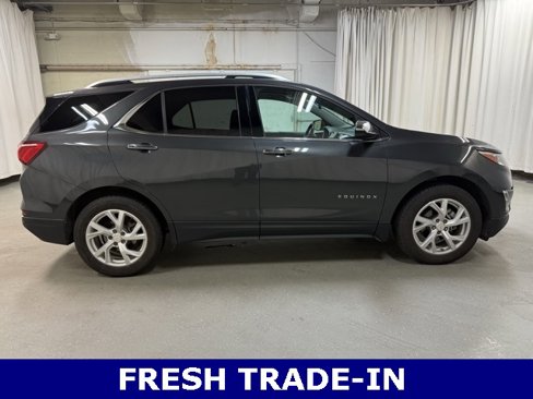 Used 2018 Chevrolet Equinox Premier image 3