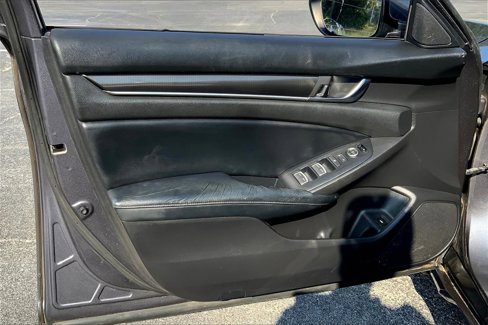 Used 2018 Honda Accord Sport image 24