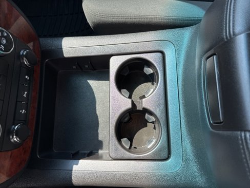 Used 2013 Chevrolet Avalanche LS image 18