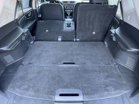 Used 2017 Nissan Rogue S w/ S Appearance Package image 17