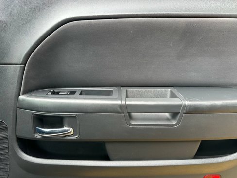 Used 2010 Dodge Challenger SE image 12