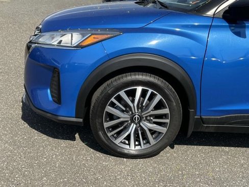Certified 2022 Nissan Kicks SV image 8
