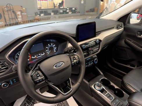 Certified 2022 Ford Escape SEL image 14