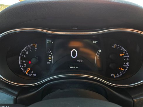Used 2018 Jeep Grand Cherokee Limited image 18