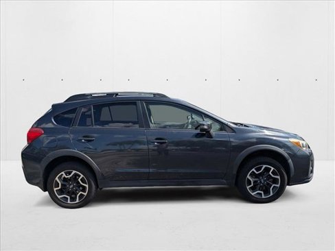 Used 2016 Subaru Crosstrek 2.0i Limited w/ Popular Package #2 image 4
