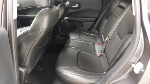 Used 2018 Jeep Compass Latitude image 37