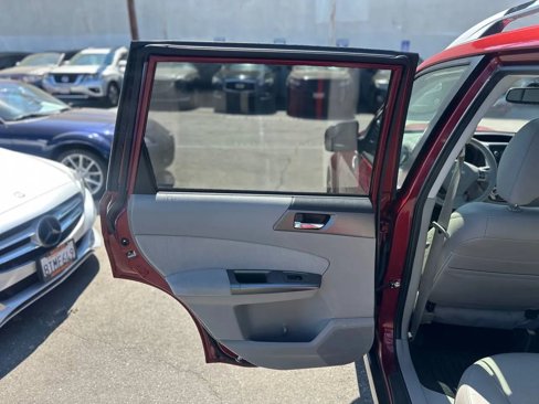 Used 2013 Subaru Forester 2.5XT Touring w/ Popular Pkg 2 image 28