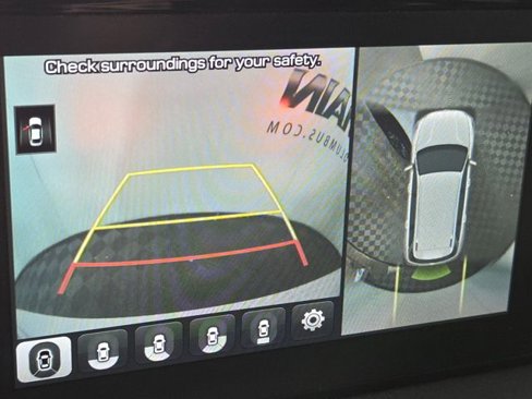 Used 2020 Hyundai Santa Fe Limited image 32