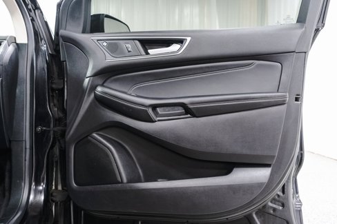 Used 2021 Ford Edge Titanium image 36