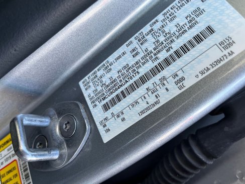 Used 2022 Ford Escape SE image 27