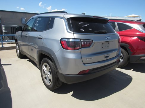 Used 2024 Jeep Compass Latitude w/ Altitude Special Edition image 4
