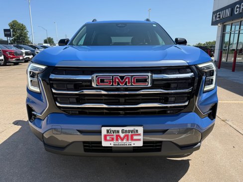 New 2026 GMC Terrain Elevation w/ Elevation Premium Package image 2