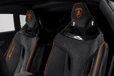 Used 2023 Lamborghini Huracan Sterrato image 19