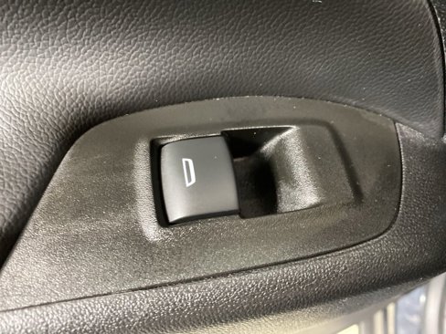 Used 2022 Chevrolet Equinox LT image 25