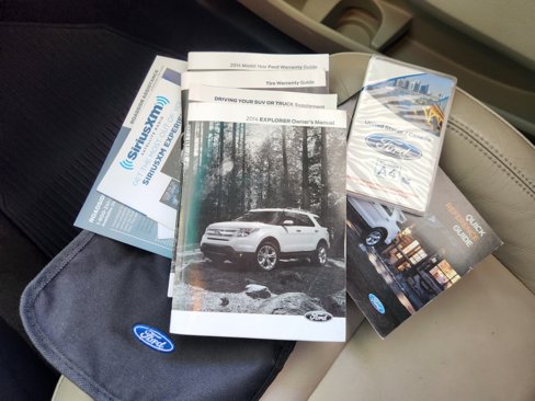 Used 2014 Ford Explorer XLT w/ Equipment Group 202A image 11