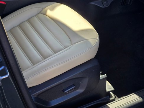 Used 2024 Ford Edge SEL w/ Convenience Package image 7
