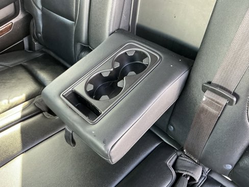 Used 2017 Chevrolet Suburban LT image 40