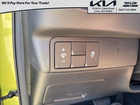 Used 2016 Kia Soul + image 24