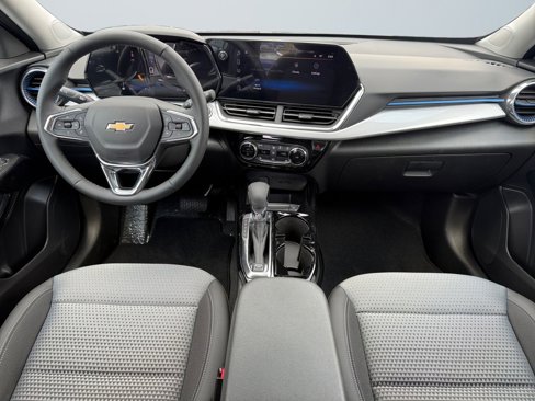 New 2025 Chevrolet Trax LT w/ Driver Confidence Package image 10